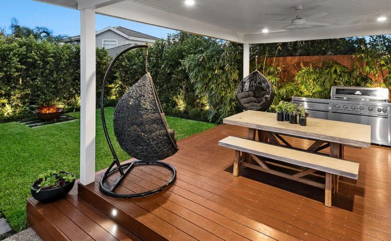 Coastal Elegance: Bringing Hamptons Style into Your Outdoor Space